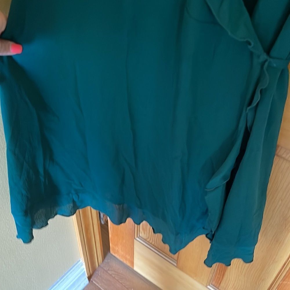 Green Wrap Dress with Bell Sleeve - Picture 4 of 6
